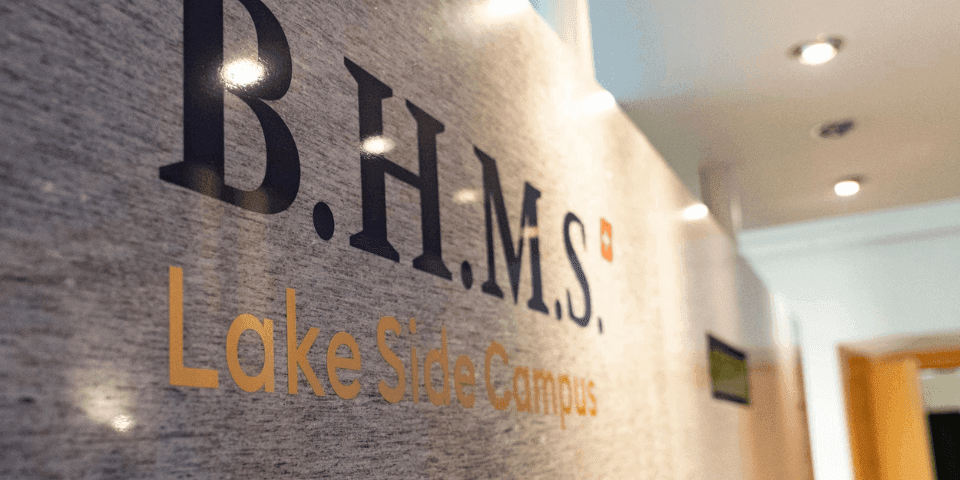 Imagen de portada para: ¡Lottus Education y BHMS Business & Hotel Management School se unen por la educación!